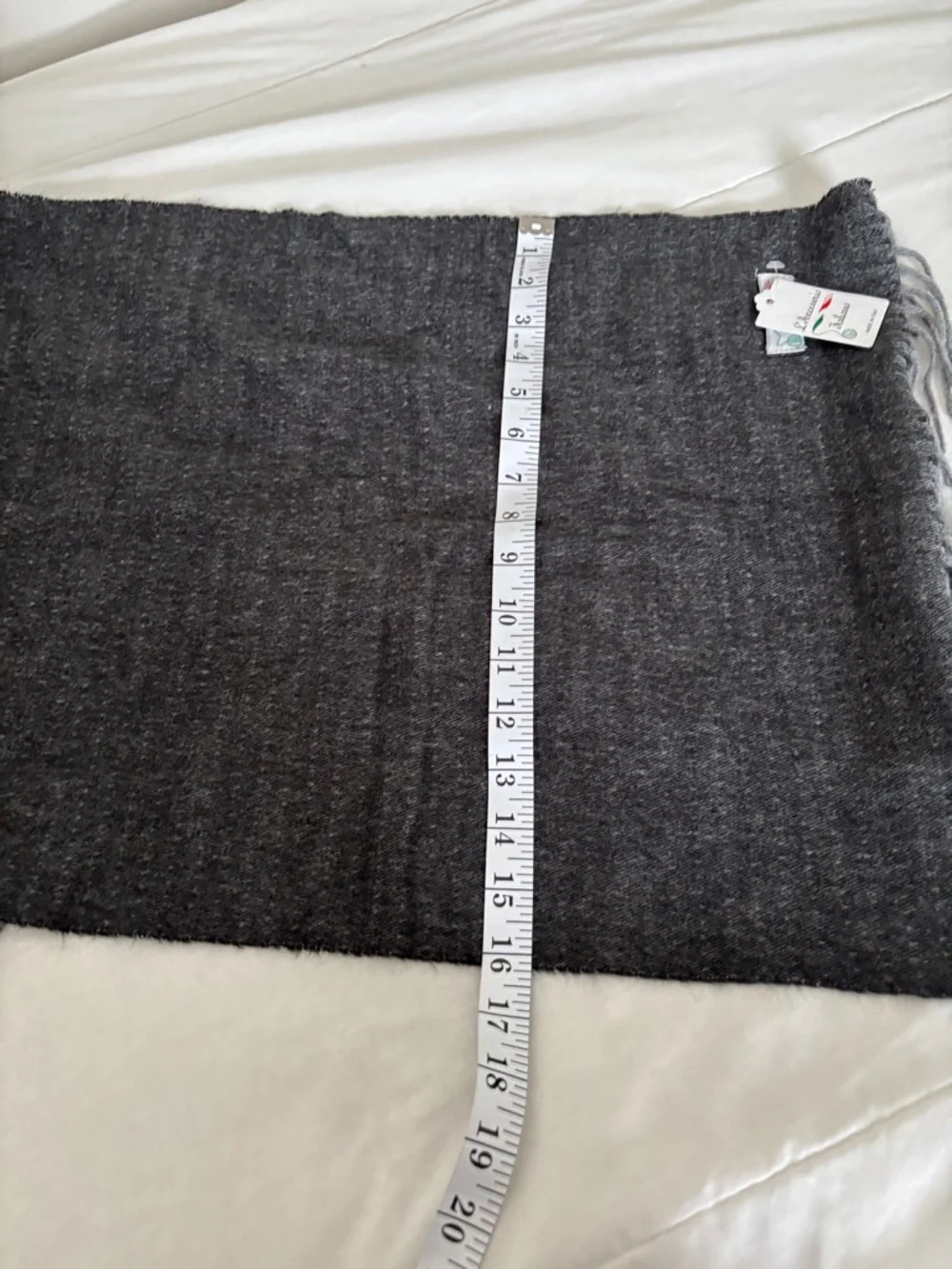 L accesorios italiano Charcoal Gray Fringe Wrap Scarf